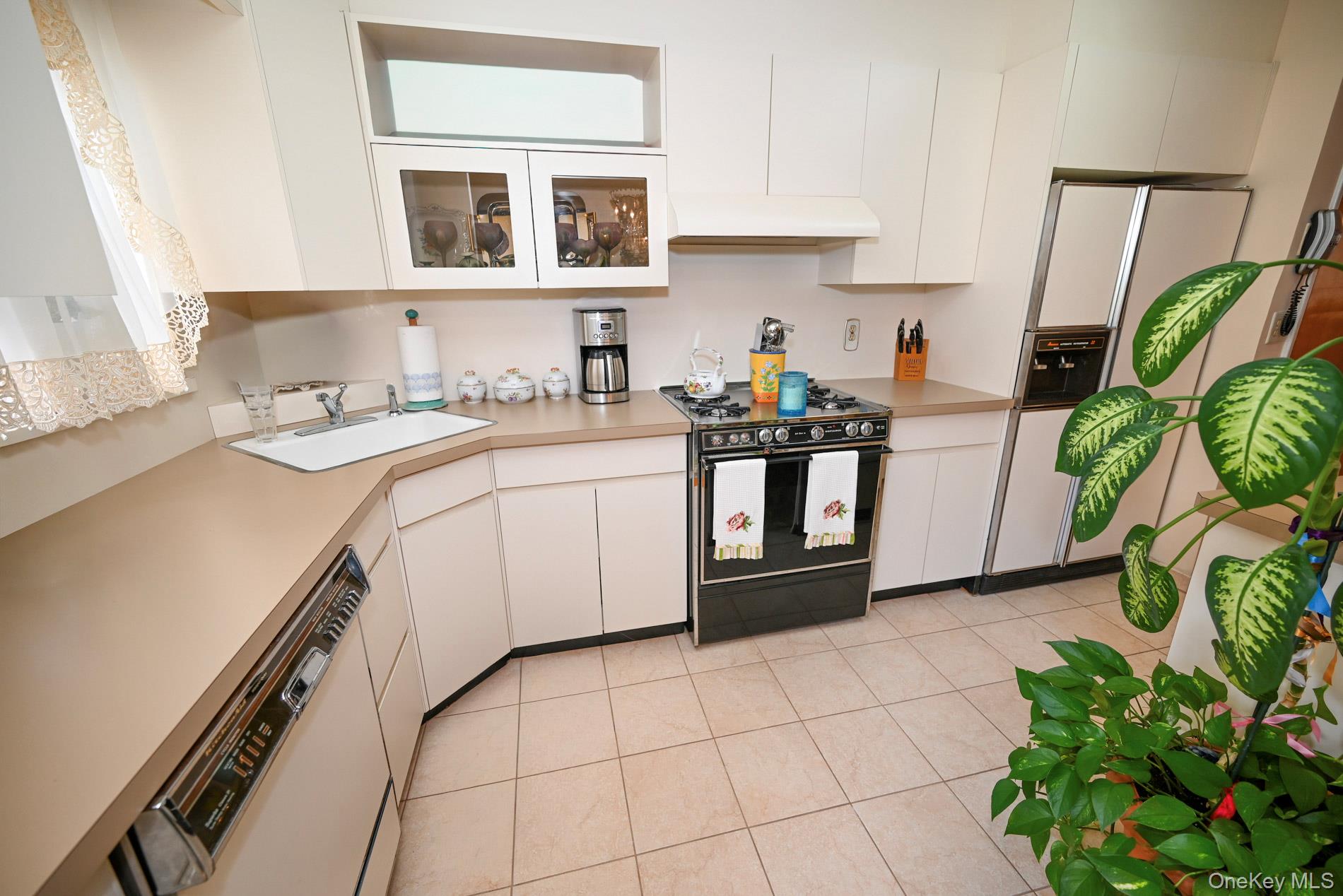 #6 photo, 7112 71st Place, クイーンズ区 Glendale , NY 11385