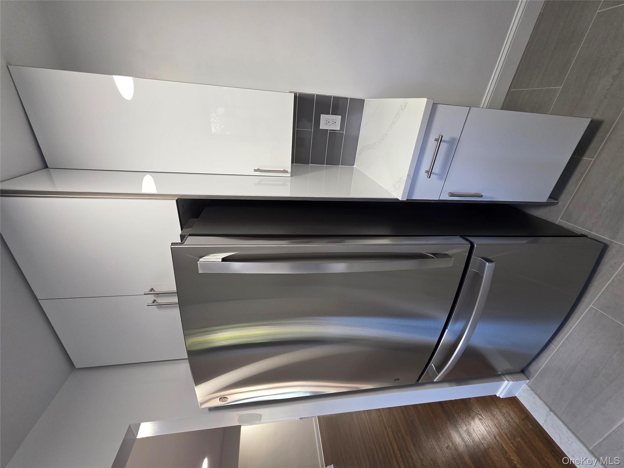 #8 photo, 22-10 80th Street, クイーンズ区 East Elmhurst , NY 11370