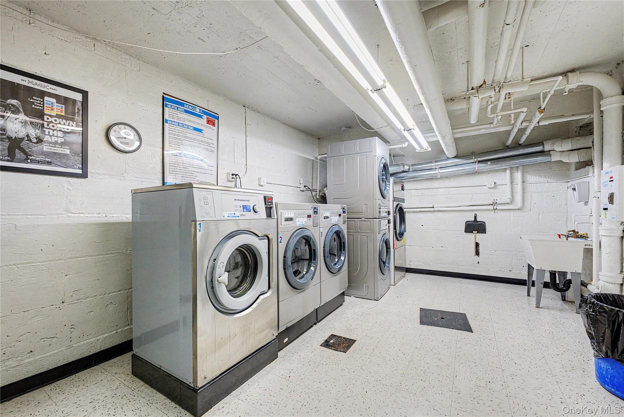 #11 photo, 7345 210th Street, クイーンズ区 Oakland Gardens , NY 11364