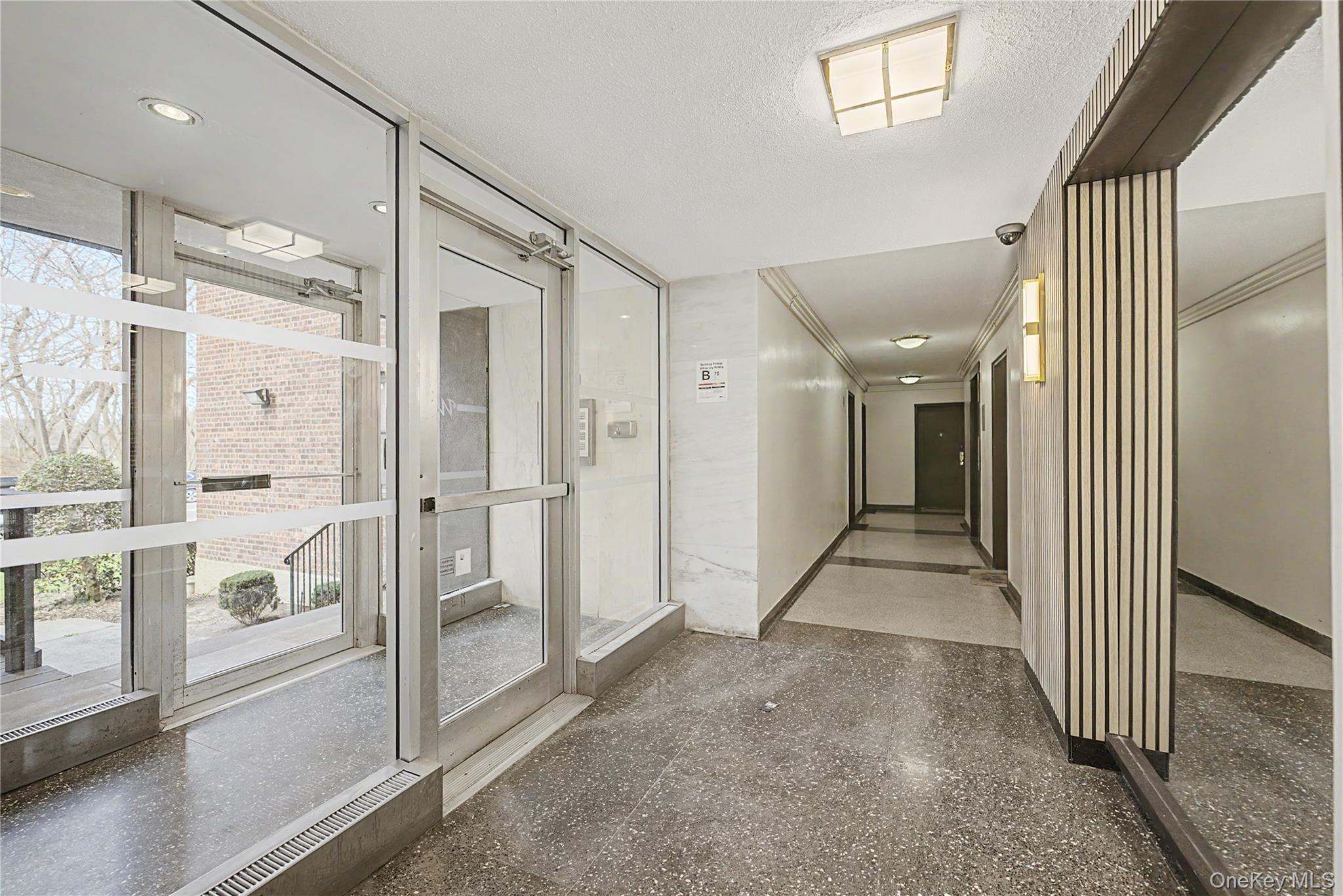 #12 photo, 7345 210th Street, クイーンズ区 Oakland Gardens , NY 11364