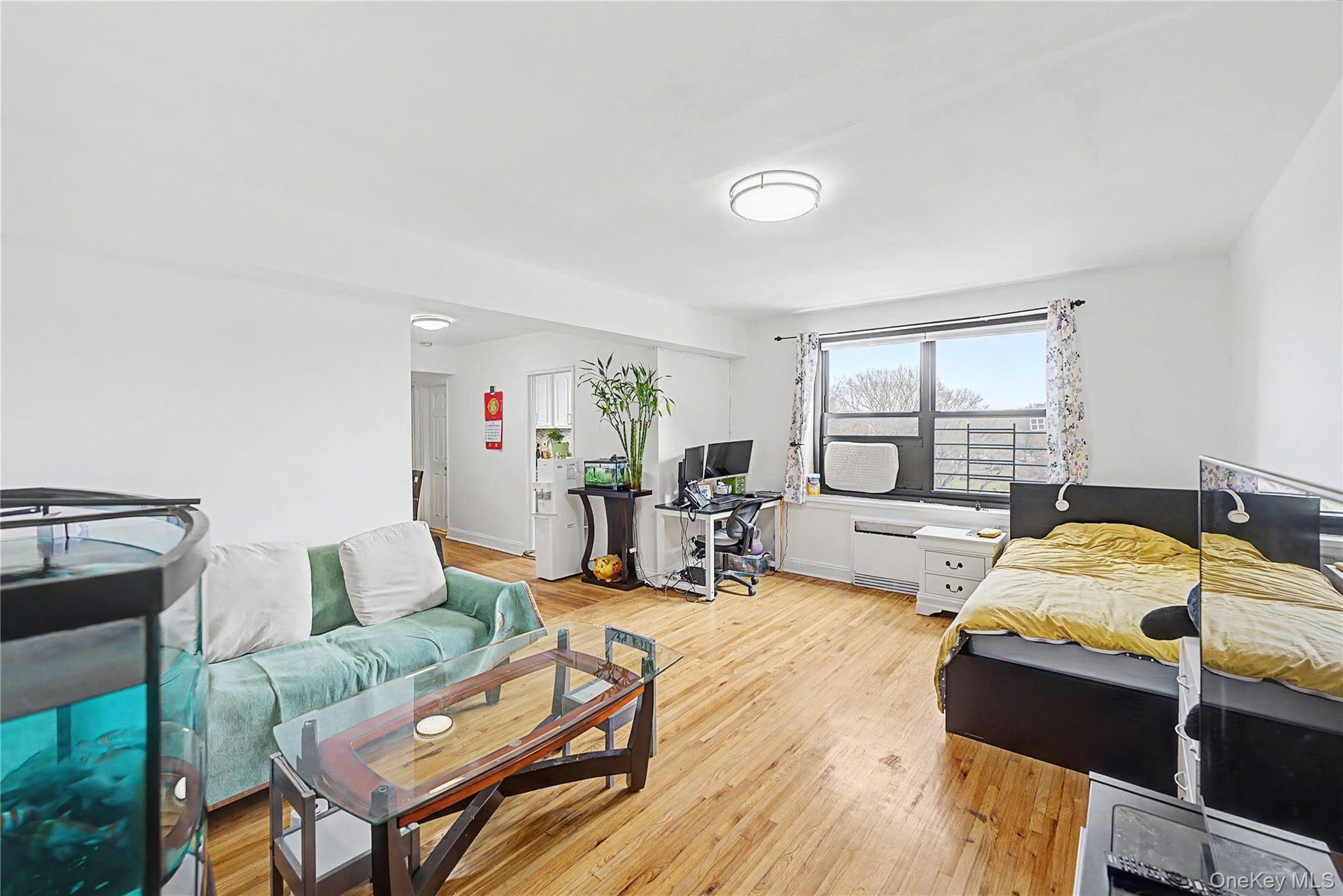 #3 photo, 7345 210th Street, クイーンズ区 Oakland Gardens , NY 11364