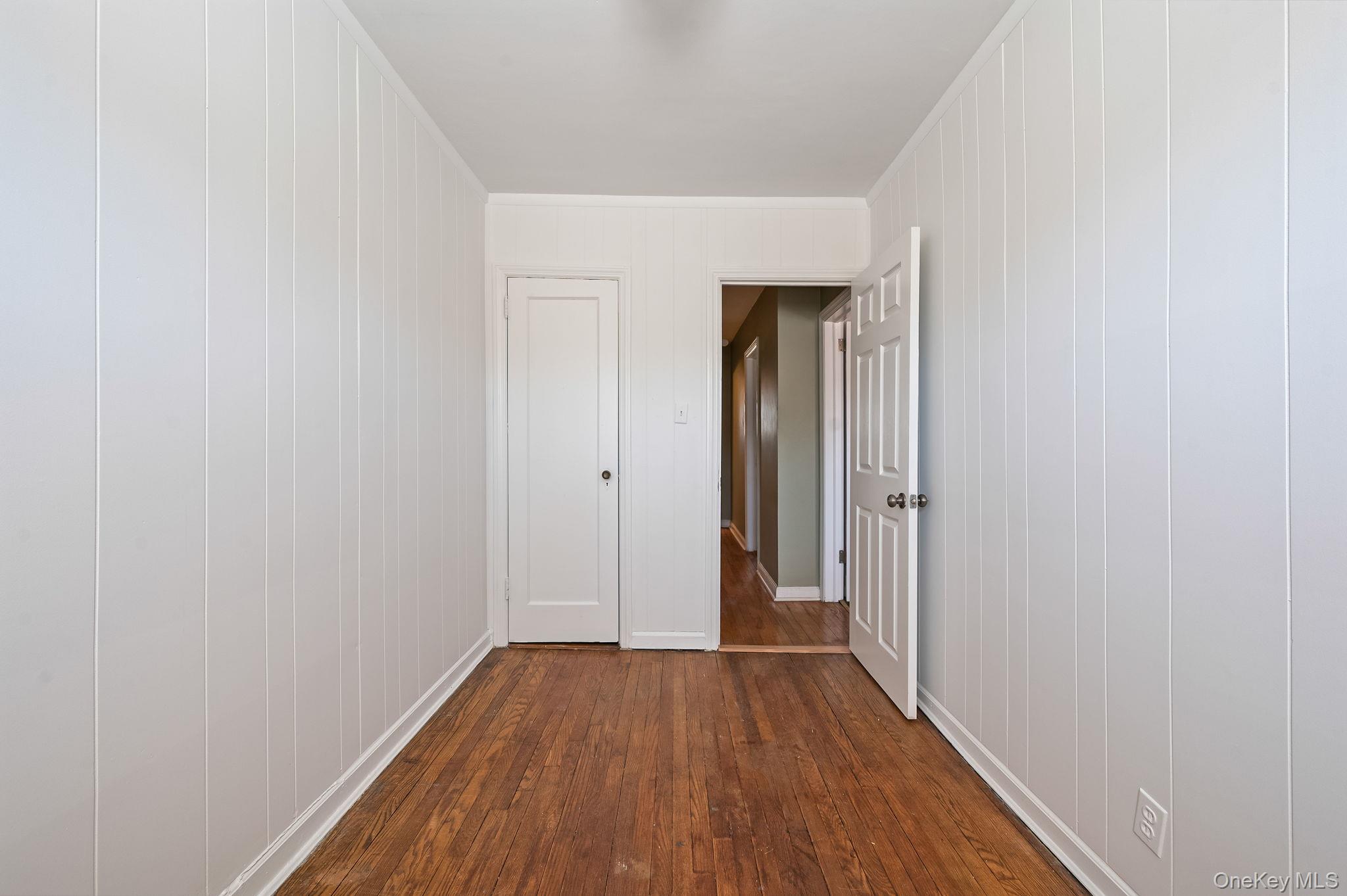 #14 photo, 148-07 61st Road, फ्लशिंग Flushing , NY 11367