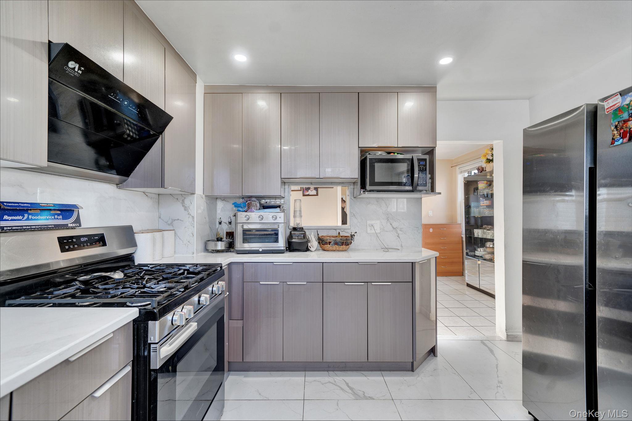 #11 photo, 91-04 218th Place, Queens Village , NY 11428