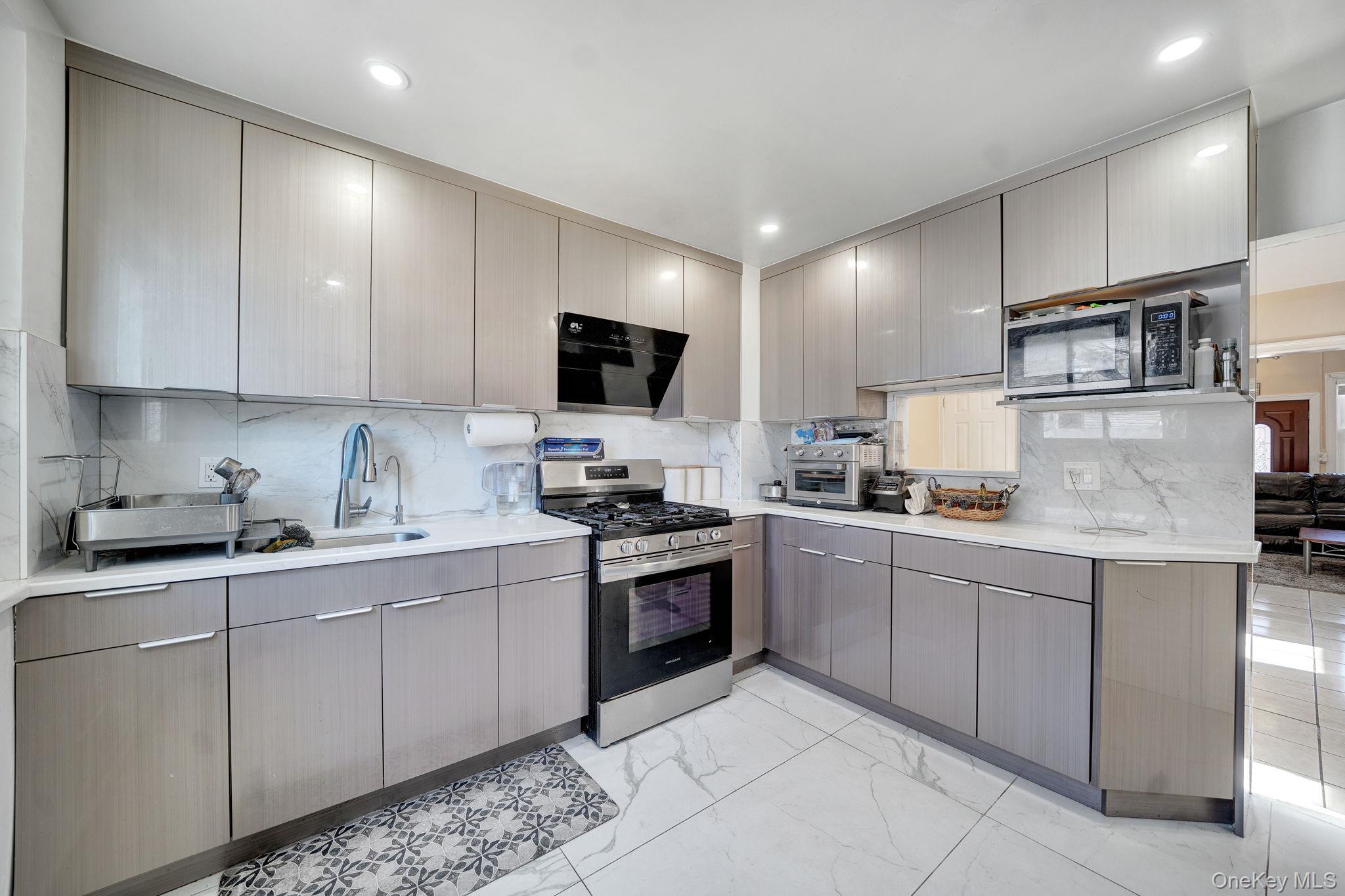 #12 photo, 91-04 218th Place, Queens Village , NY 11428