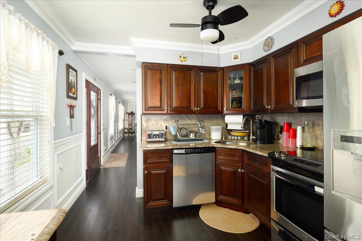 #11 photo, 35 Carnation Road, ナッソー郡 Levittown , NY 11756