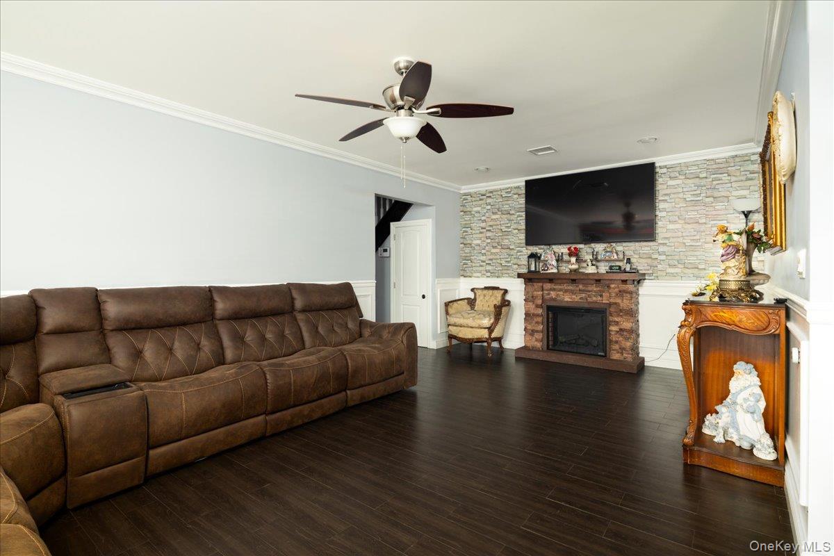 #6 photo, 35 Carnation Road, ナッソー郡 Levittown , NY 11756