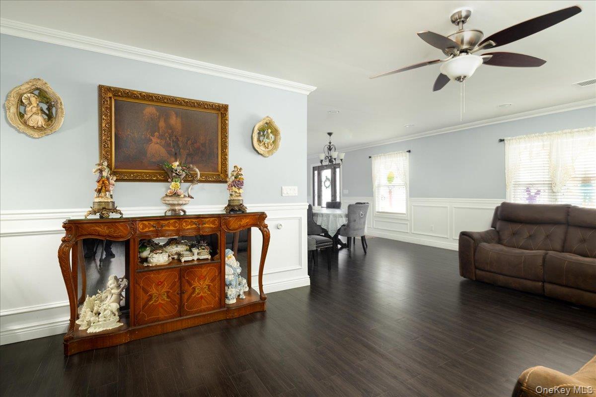 #7 photo, 35 Carnation Road, ナッソー郡 Levittown , NY 11756