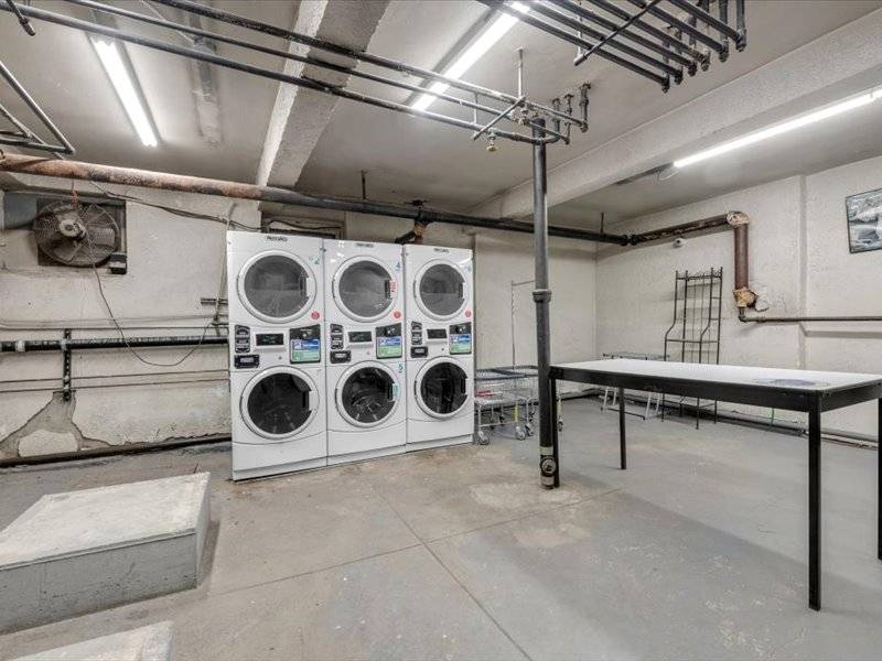 #15 photo, 909 East 29th Street,, #2E, ブルックリン区 Midwood , NY 11210