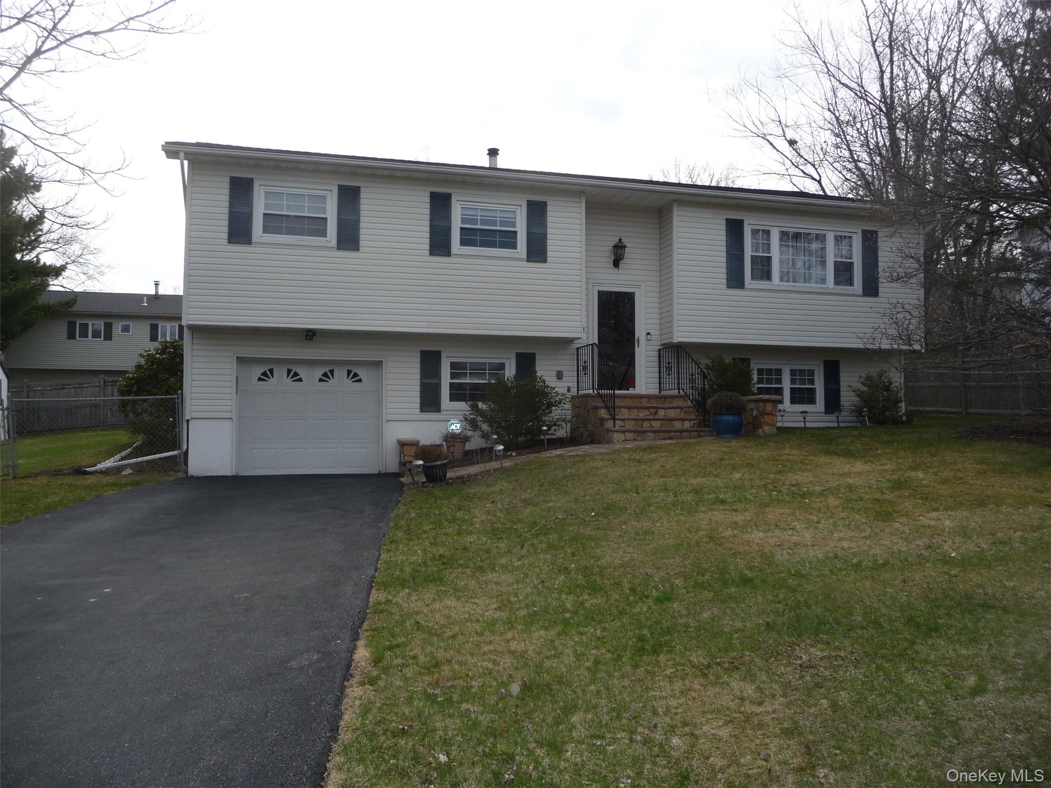 #2 photo, 1 Weather Vane Way, Middletown , NY 10940