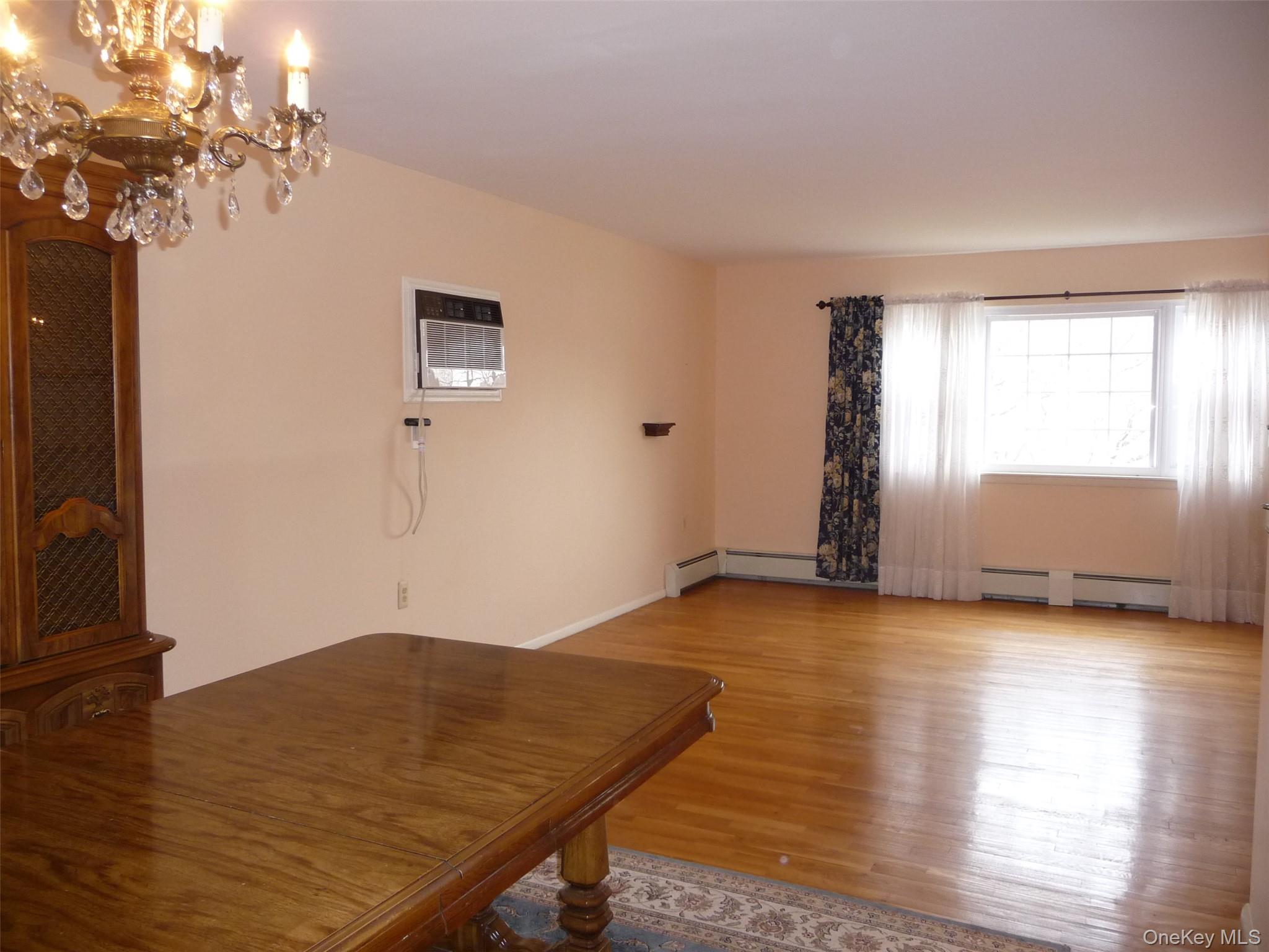 #4 photo, 1 Weather Vane Way, Middletown , NY 10940