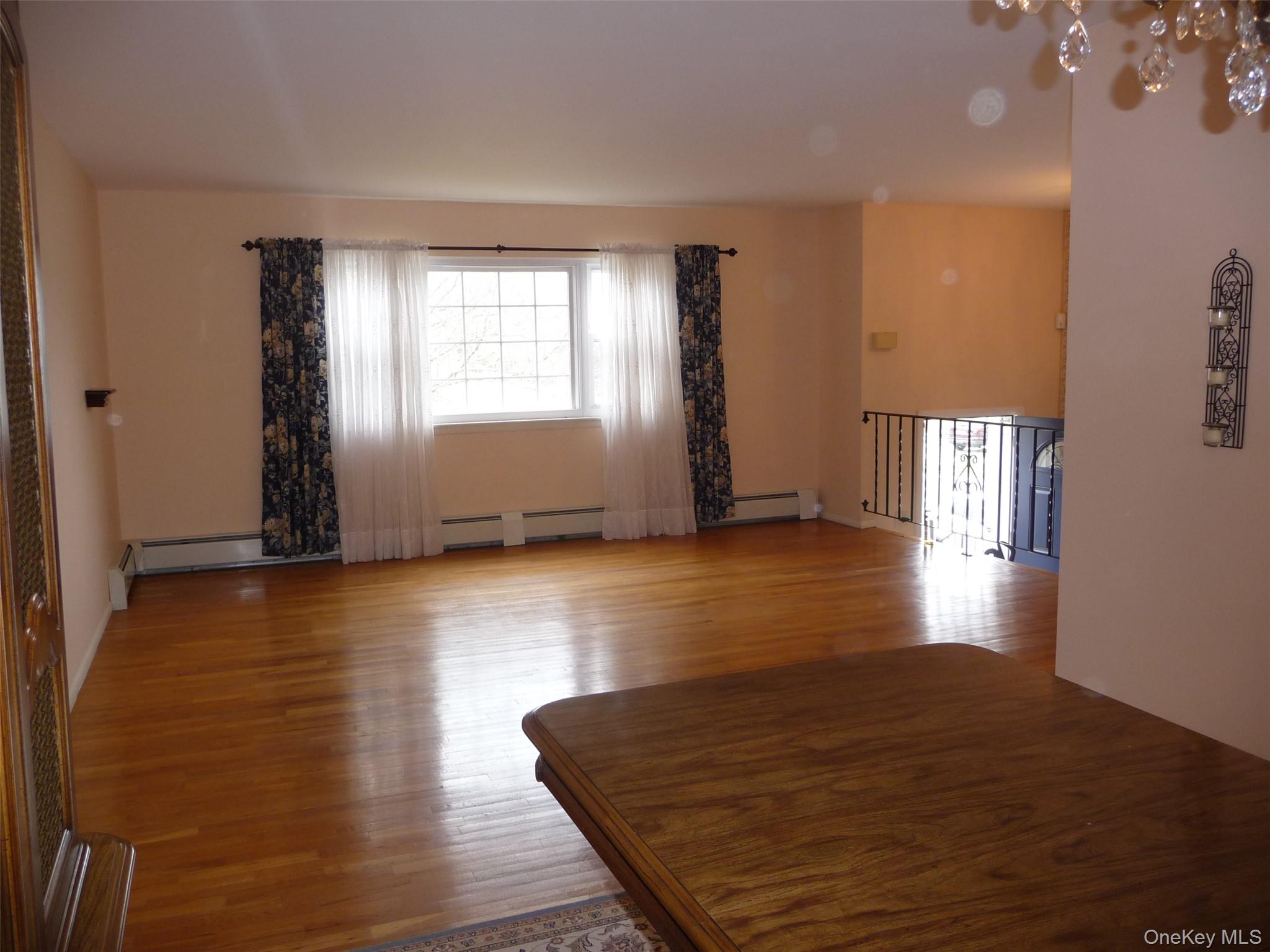 #5 photo, 1 Weather Vane Way, Middletown , NY 10940