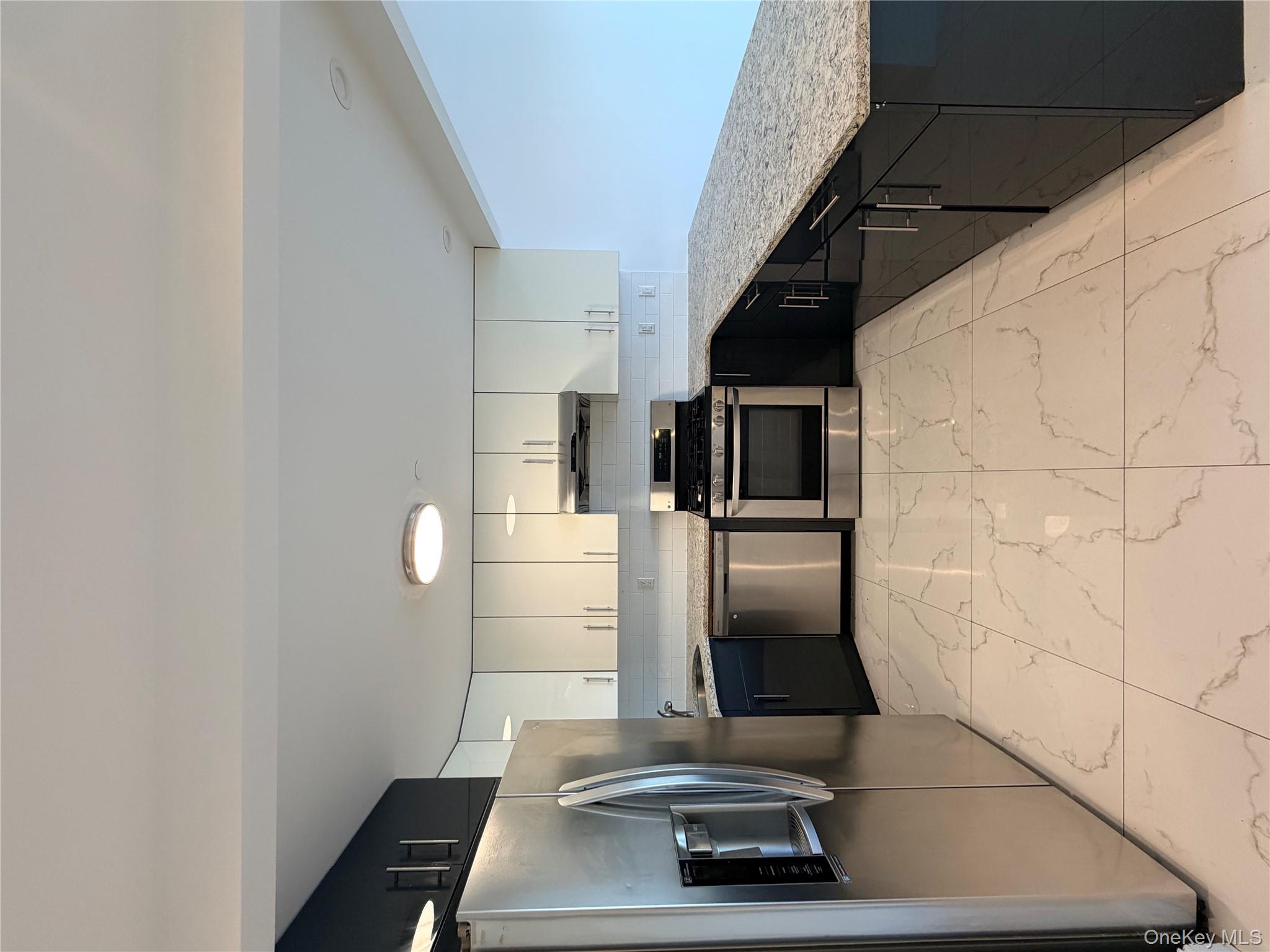 #3 photo, 45-16 83rd Street, クイーンズ区 Elmhurst , NY 11373