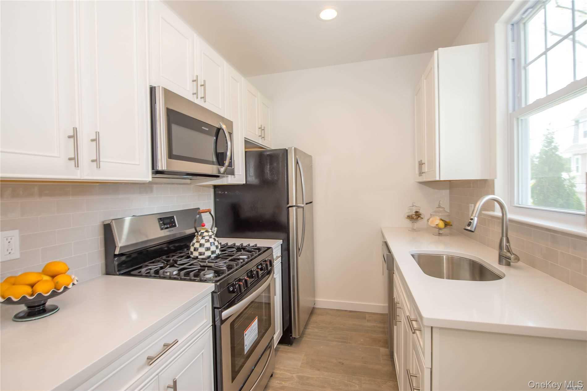 #4 photo, 8 Northridge Street, サフォーク郡 Huntington Station , NY 11746