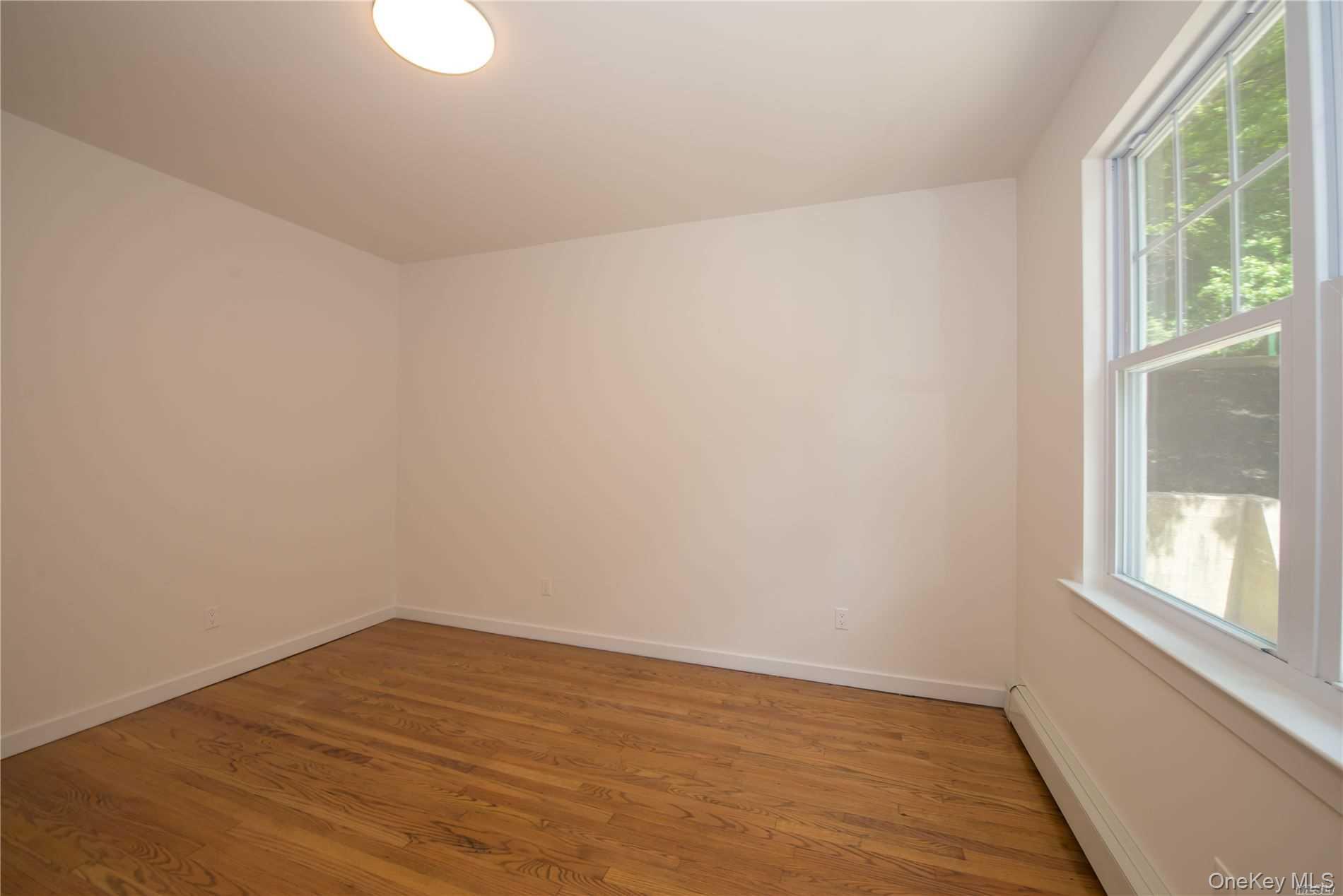 #7 photo, 8 Northridge Street, サフォーク郡 Huntington Station , NY 11746