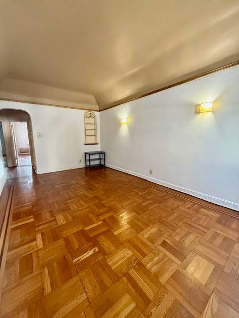 #4 photo, 2618 EAST 7 STREET, ブルックリン区 Gravesend , NY 11235