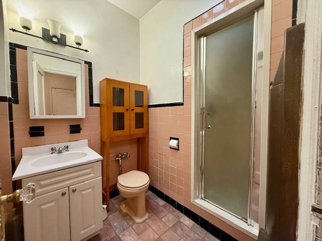 #8 photo, 2618 EAST 7 STREET, ブルックリン区 Gravesend , NY 11235