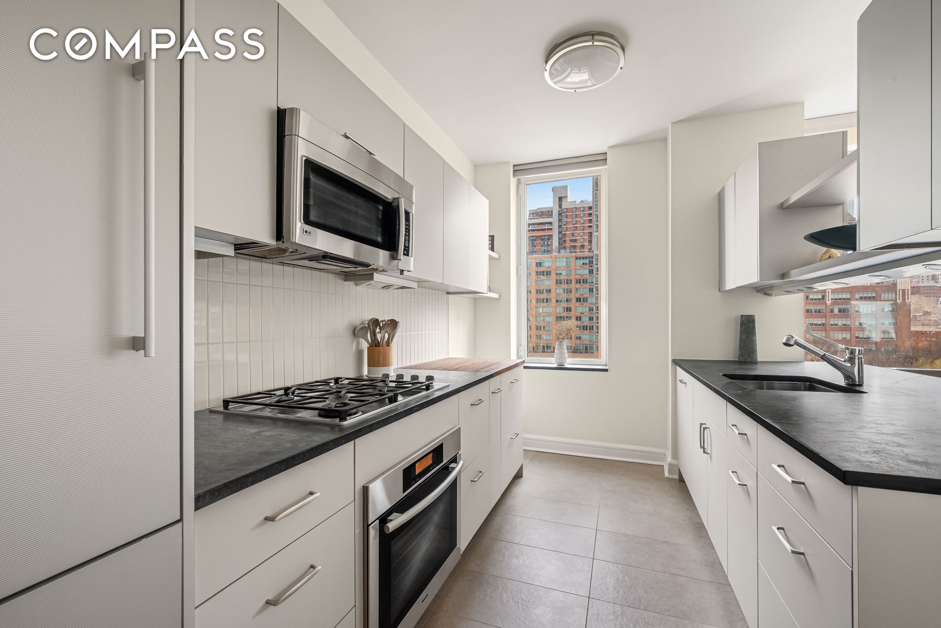 #4 photo, 100 Riverside Boulevard, マンハッタン Upper West Side , NY 10069