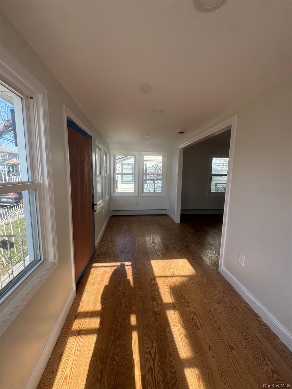 #4 photo, 133-38 Denis Street, クイーンズ区 Jamaica , NY 11434