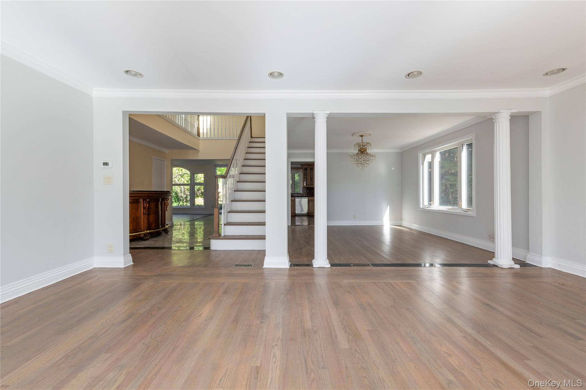 #6 photo, 7157 Douglaston Parkway, クイーンズ区 Little Neck , NY 11362