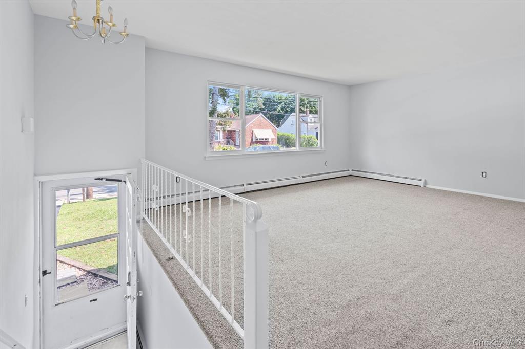 #4 photo, 49 Georgia Street, サフォーク郡 East Northport , NY 11731