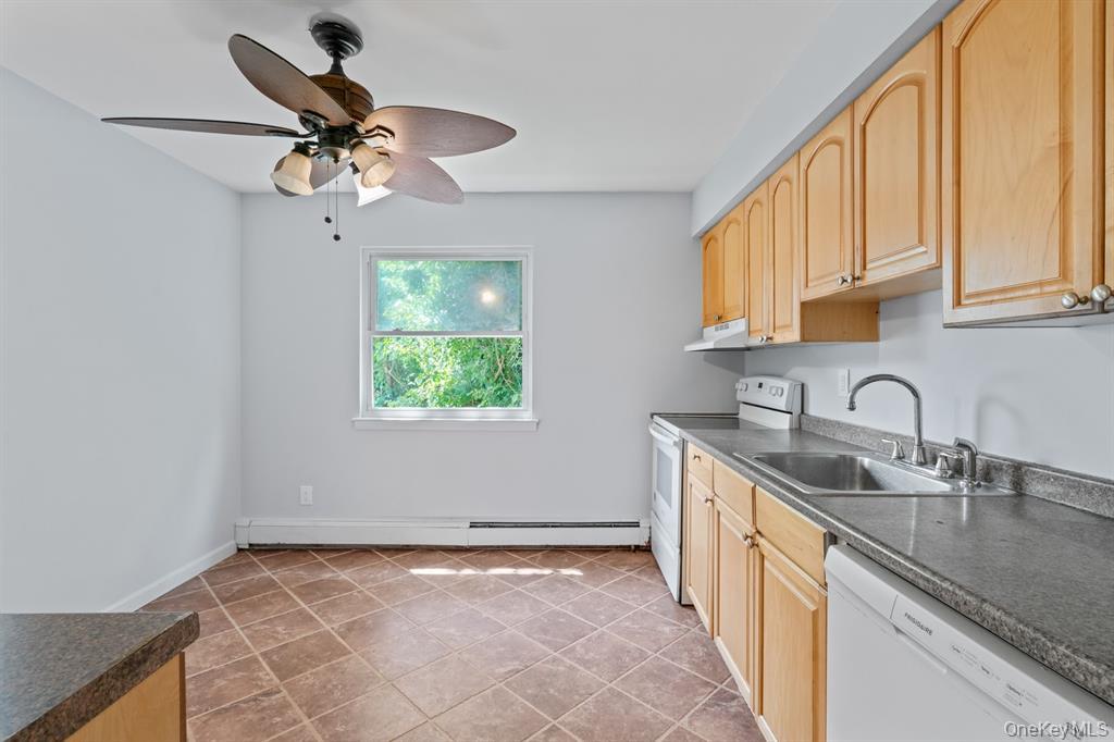 #13 photo, 49 Georgia Street, サフォーク郡 East Northport , NY 11731