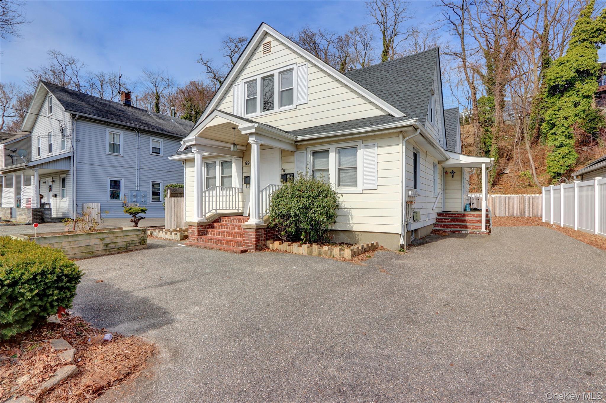 #3 photo, 99 Wall Street, サフォーク郡 Huntington , NY 11743