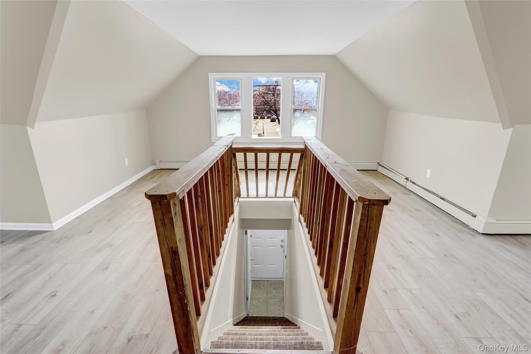 #6 photo, 99 Wall Street, サフォーク郡 Huntington , NY 11743