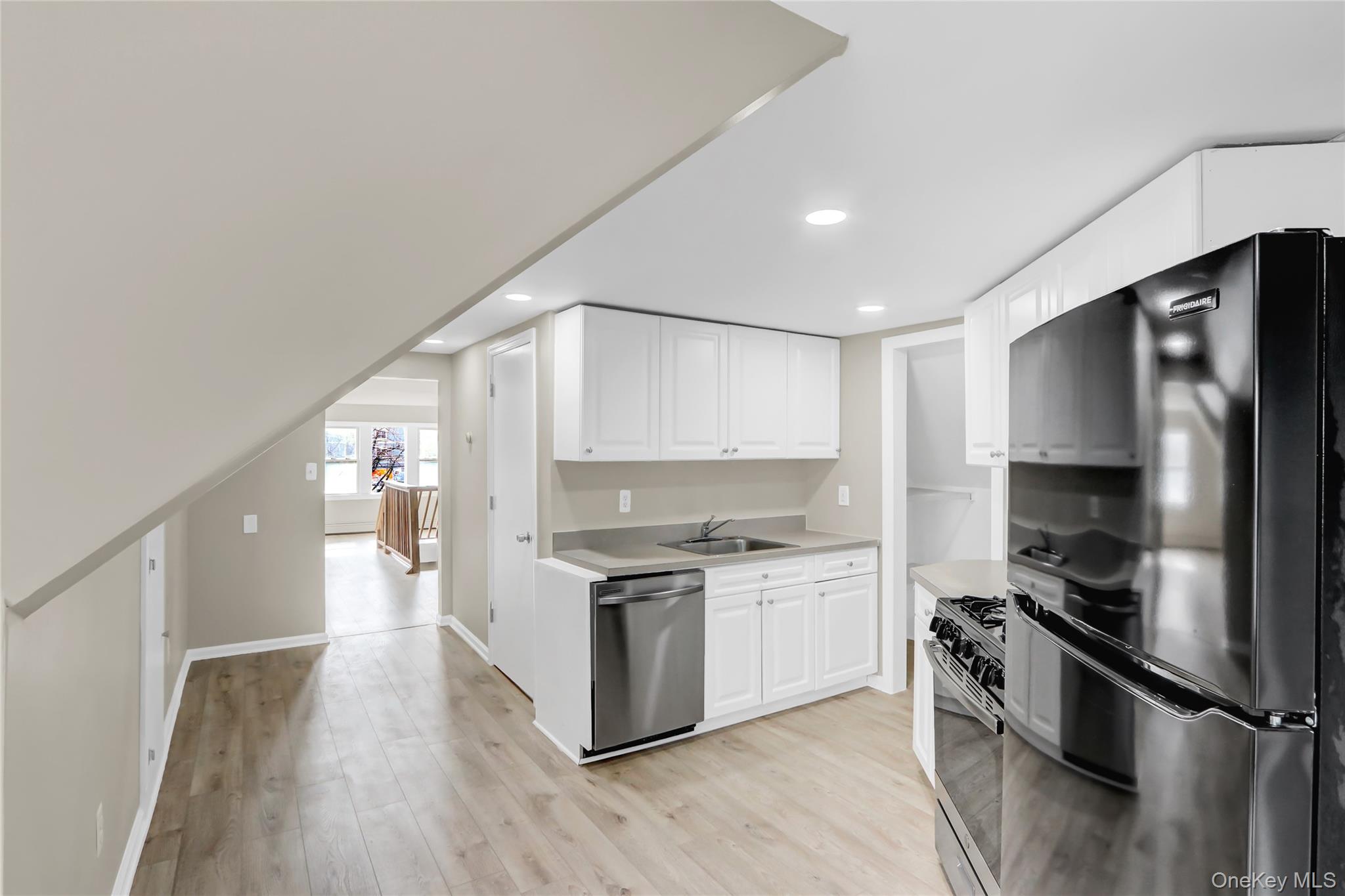 #9 photo, 99 Wall Street, サフォーク郡 Huntington , NY 11743