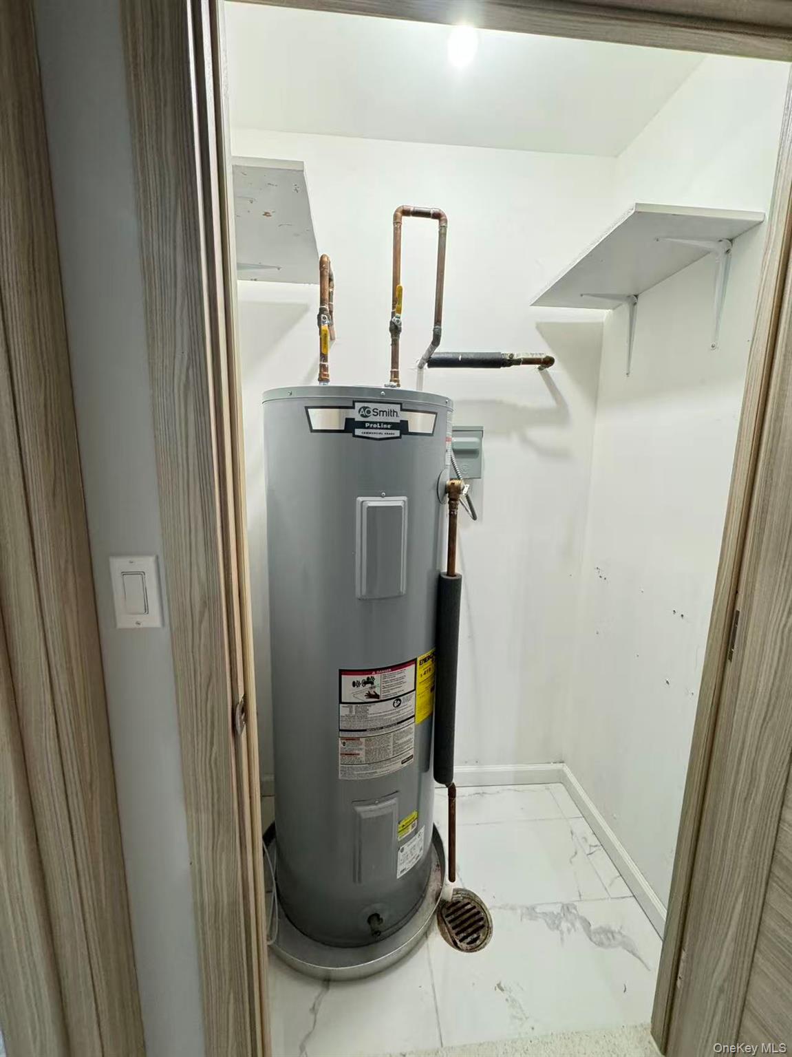 #14 photo, 31-12 38TH Avenue, Long Island City , NY 11101