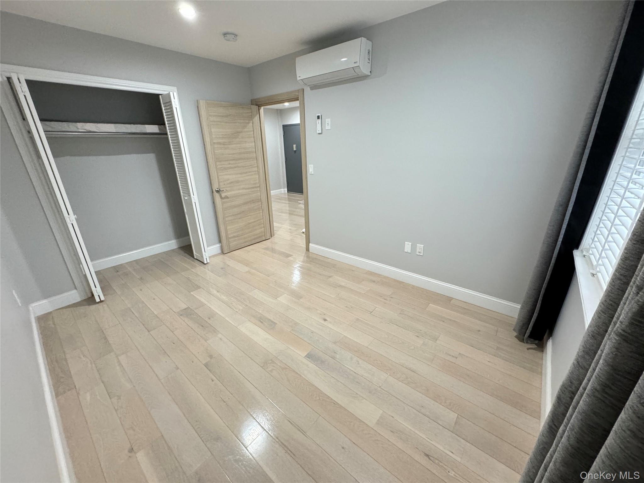 #6 photo, 31-12 38TH Avenue, Long Island City , NY 11101