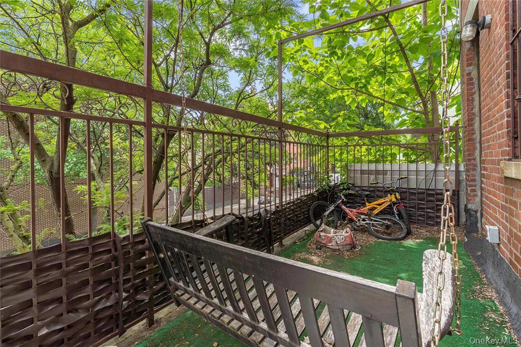 #14 photo, 422 Bedford Avenue, ブルックリン区 Brooklyn , NY 11249