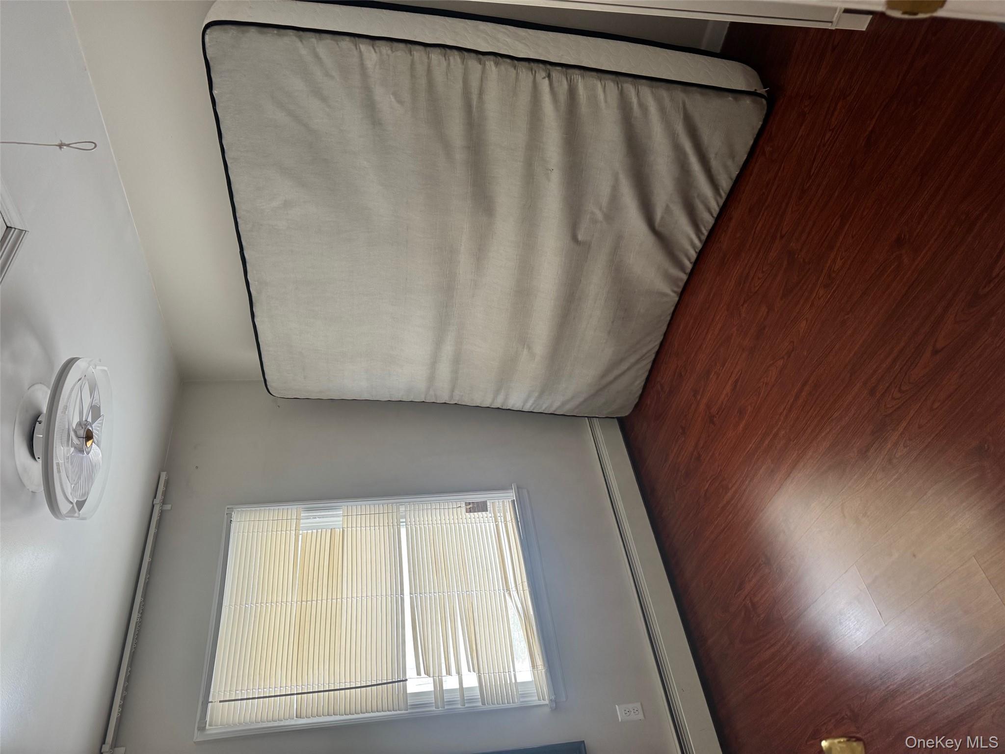 #7 photo, 80 Earl Street, サフォーク郡 Deer Park , NY 11729