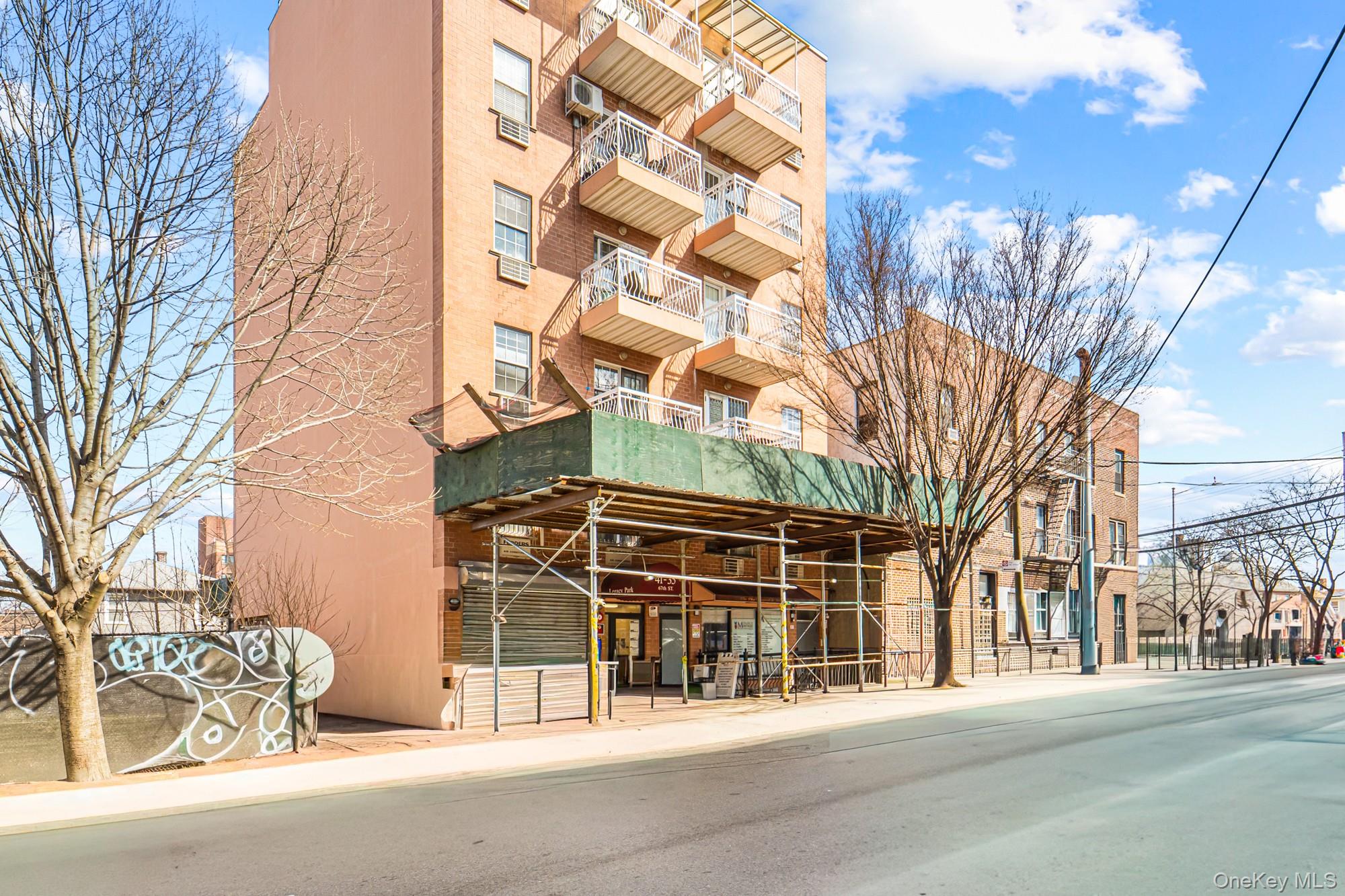 #1 photo, 4135 67th Street, クイーンズ区 Woodside , NY 11377