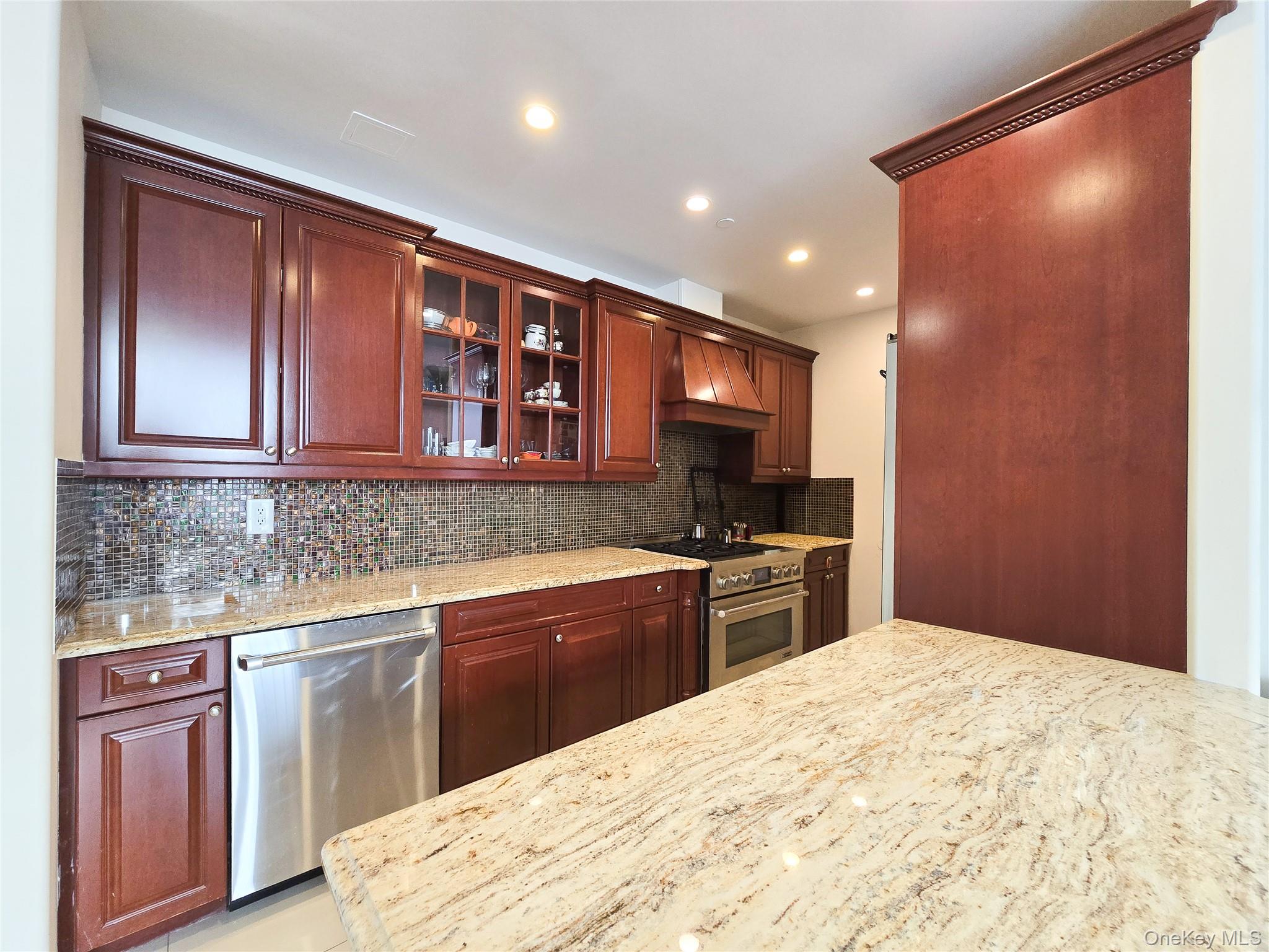 #10 photo, 63-36 99 Sreet, クイーンズ区 Rego Park , NY 11374