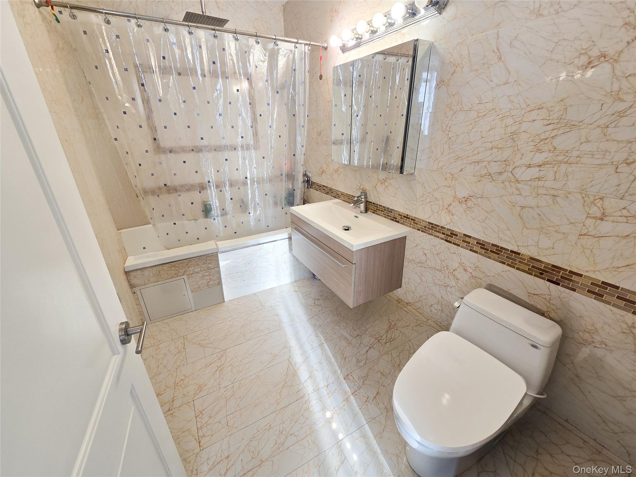 #14 photo, 63-36 99 Sreet, クイーンズ区 Rego Park , NY 11374