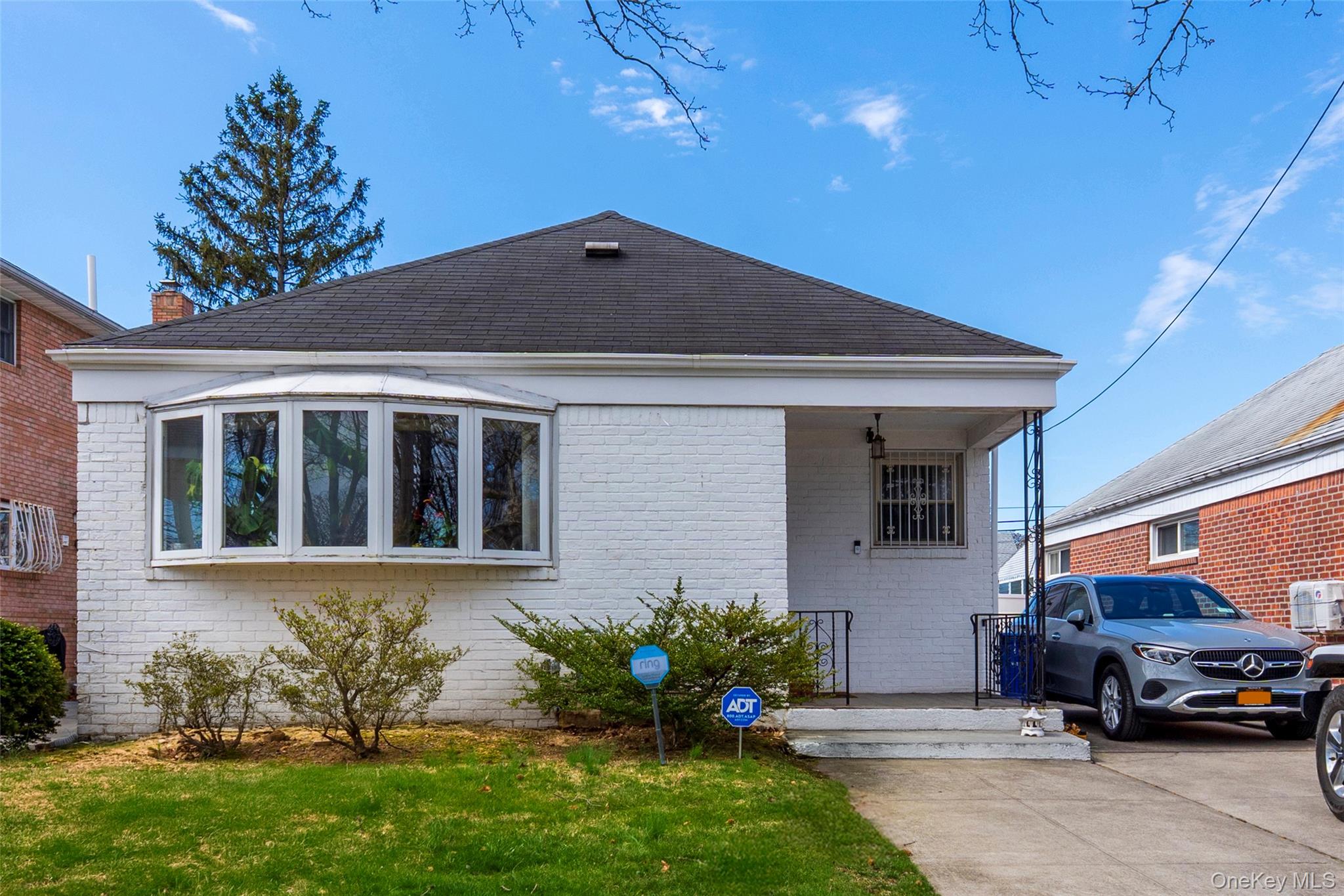 #1 photo, 5312 Clearview Expressway, クイーンズ区 Oakland Gardens , NY 11364