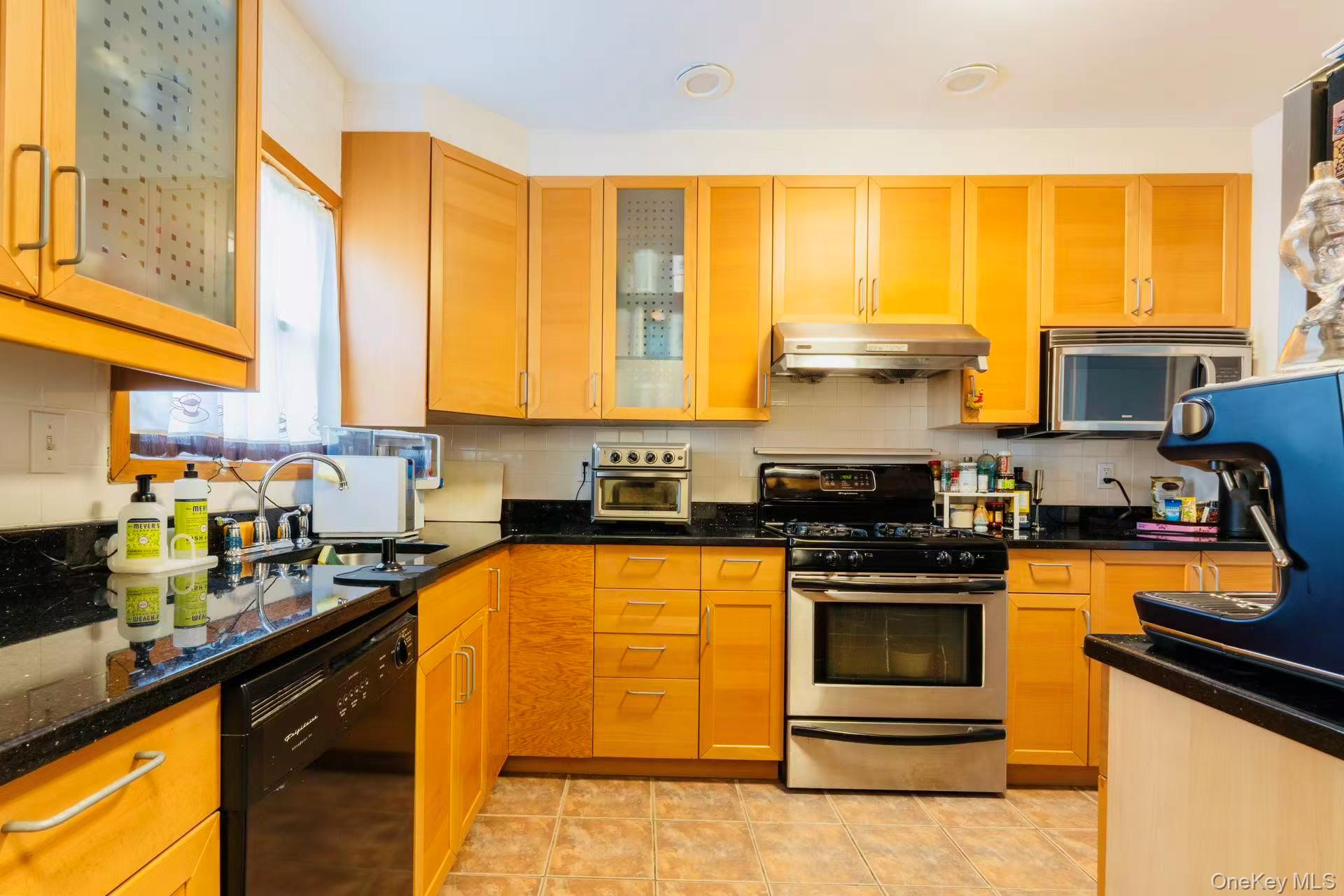 #10 photo, 5312 Clearview Expressway, クイーンズ区 Oakland Gardens , NY 11364