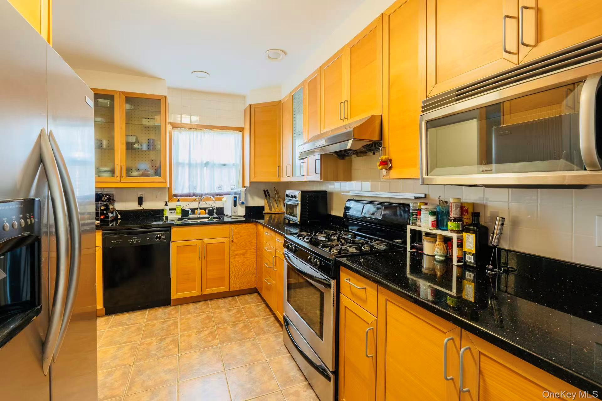 #11 photo, 5312 Clearview Expressway, クイーンズ区 Oakland Gardens , NY 11364