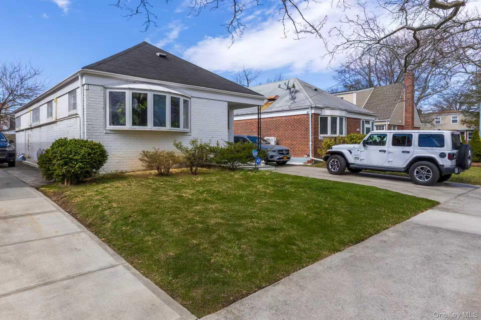 #2 photo, 5312 Clearview Expressway, クイーンズ区 Oakland Gardens , NY 11364