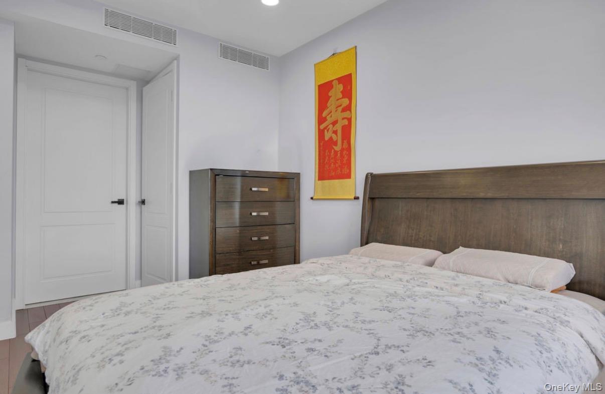 #16 photo, 146-17 Northern Boulevard, クイーンズ区 Flushing , NY 11354