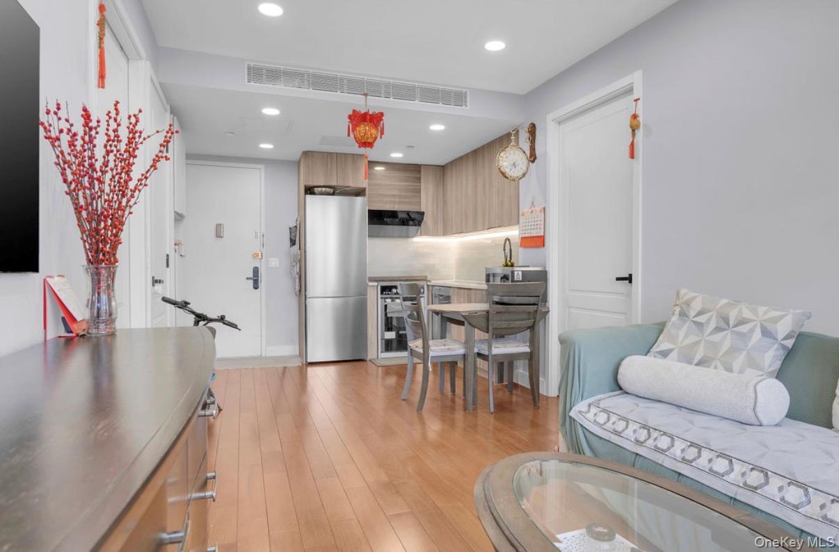 #5 photo, 146-17 Northern Boulevard, クイーンズ区 Flushing , NY 11354