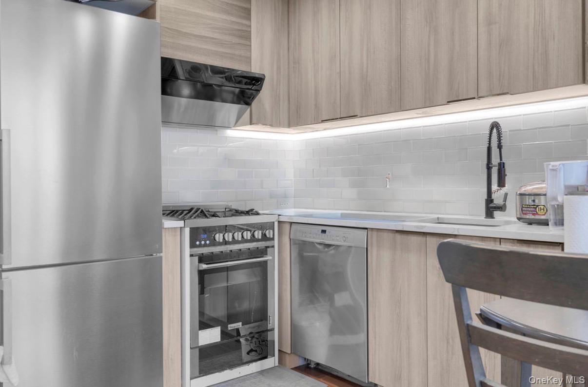 #8 photo, 146-17 Northern Boulevard, クイーンズ区 Flushing , NY 11354