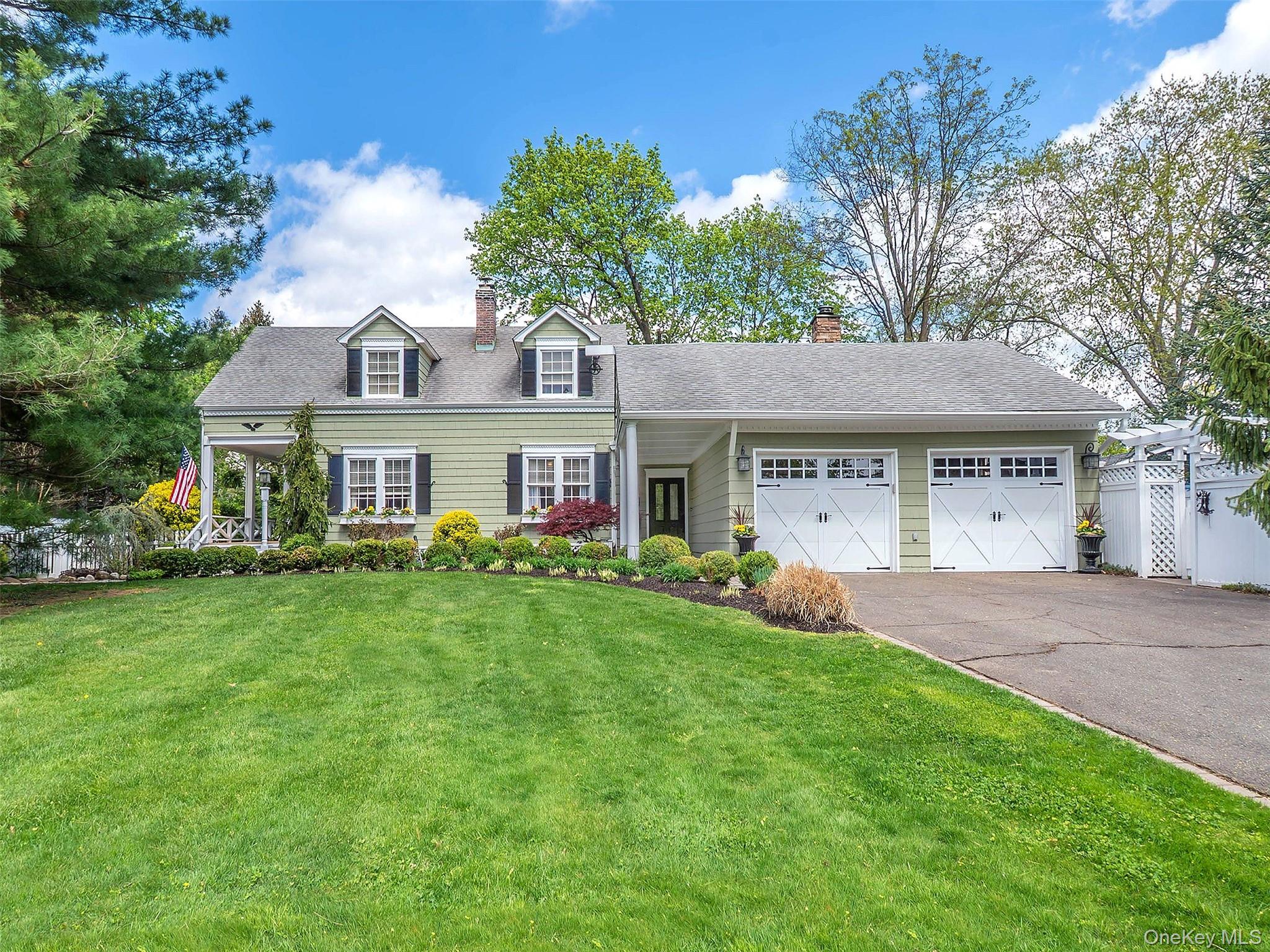 #1 photo, 3 Duke Place, Glen Cove , NY 11542