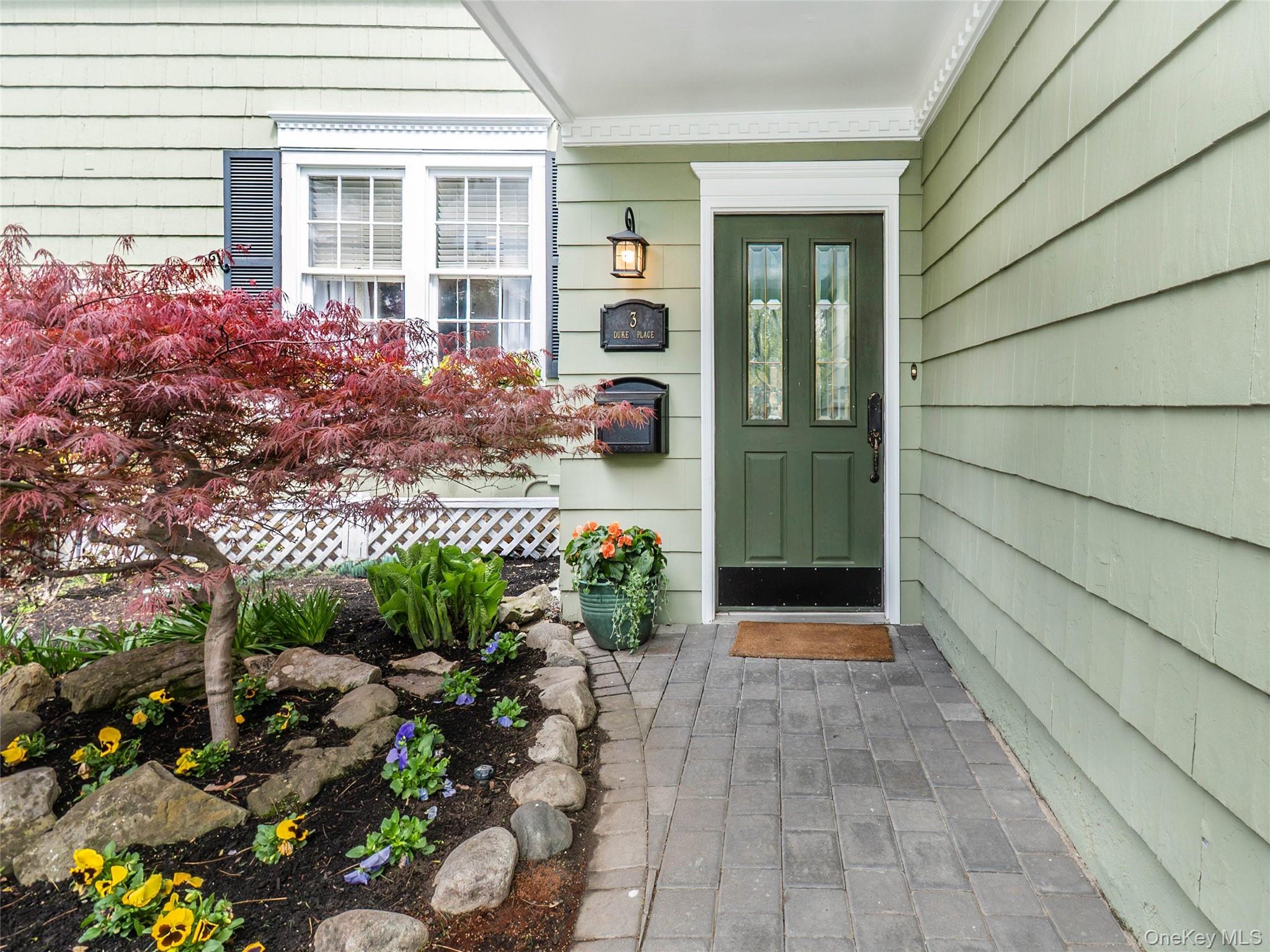 #2 photo, 3 Duke Place, Glen Cove , NY 11542