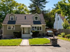 13 Cedarwood Drive 亨廷顿站 Huntington Station, NY