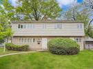 5854 256th Street 小颈 Little Neck, NY