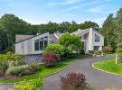 80 Tall Oak Crescent 塞奥瑟 Syosset, NY