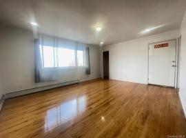 4316 223rd Street #2nd Floor 贝塞 Bayside, NY