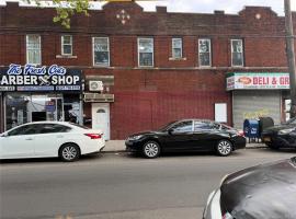 9101 80th Street 木港 Woodhaven, NY