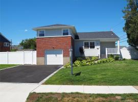 9 N Walnut Place 长岛 Massapequa, NY